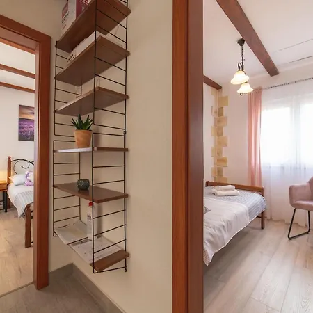 Serene Retreat With Pool - Two Bedroom Veliki Brocanac
