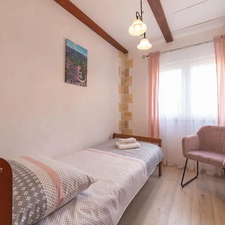 Serene Retreat With Pool - Two Bedroom * Veliki Brocanac